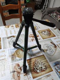 Treppiedi telescopico mimetico