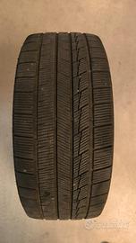 Gomme Auto Estive 255/40r20 101v