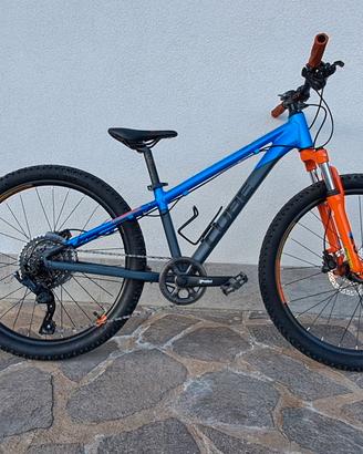 Bici Cube ruota 24