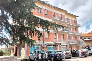 Appartamento vista lago con posto auto e cantina