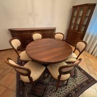 Tavolo in legno + 6 sedie