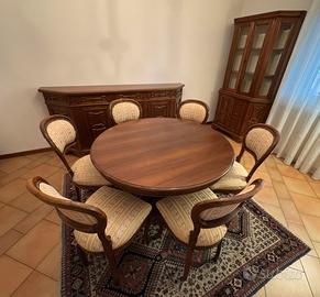 Tavolo in legno + 6 sedie