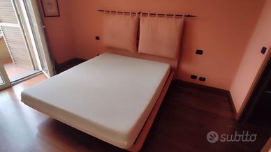 Letto matrimoniale con materasso in Memory