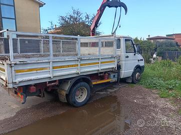 iveco daily 59 12 con gru