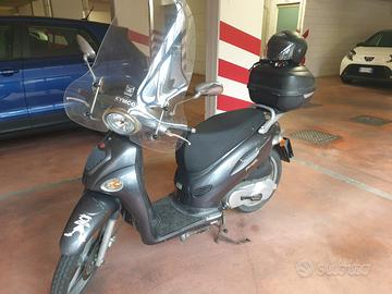 Scooter KYMCO People 150