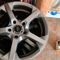 cerchi in lega 15 pollici Ford 