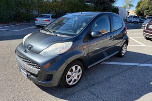 Peugeot 107 1.0 68CV 5p. Sweet Years 2Tronic