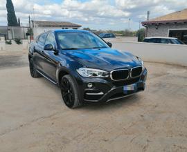 BMW X6 anno 2017 a Floridia