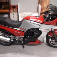 Kawasaki GPZ 900