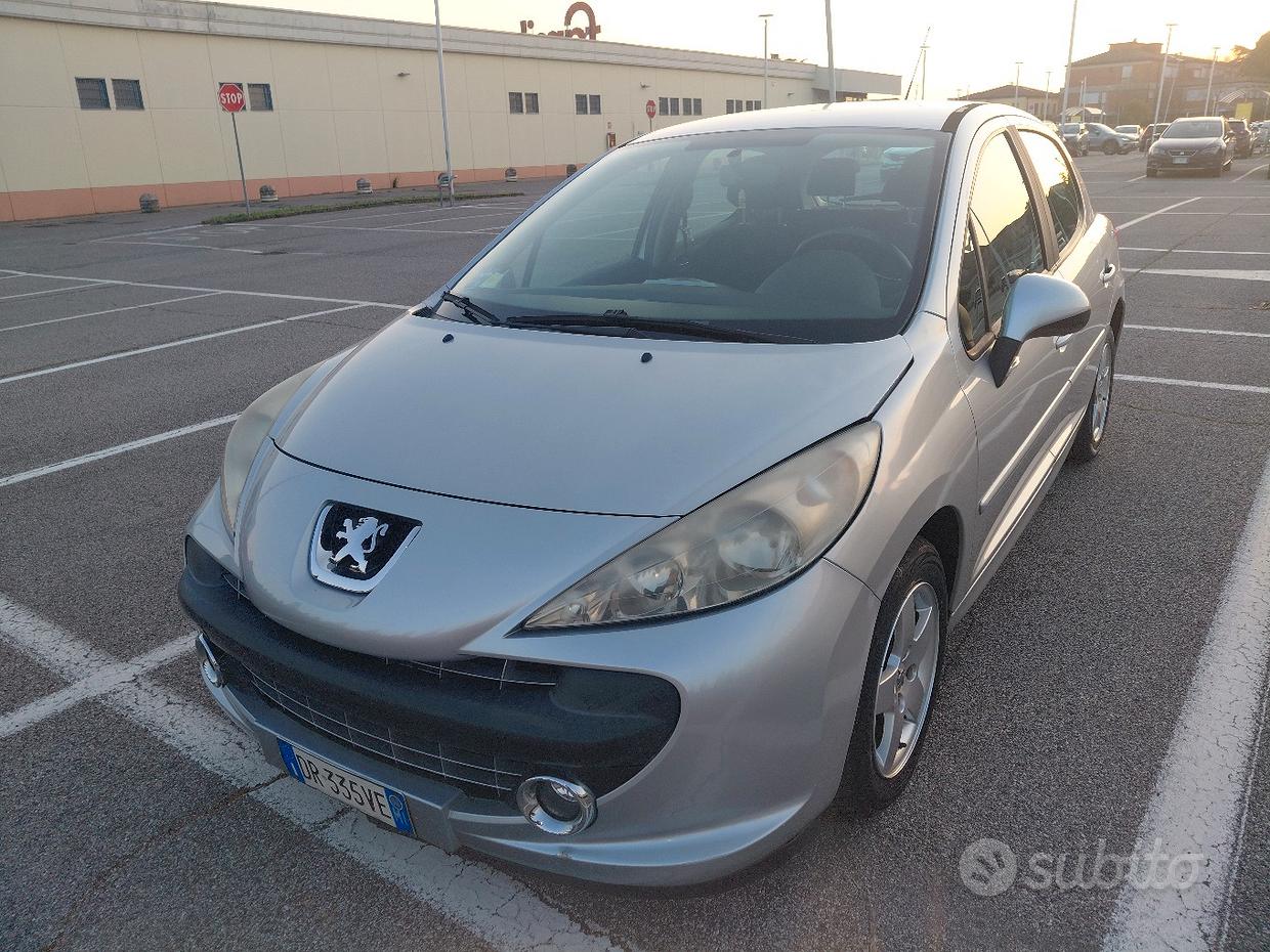 PEUGEOT 207