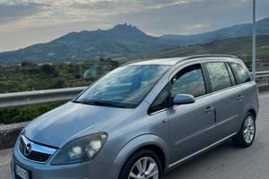opel zafira 7 posti 2500€