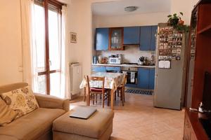 Bilocale con balcone e posto auto a Castellanza