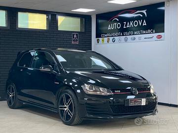 Volkswagen Golf GTI 7 2.0 TFSI DSG