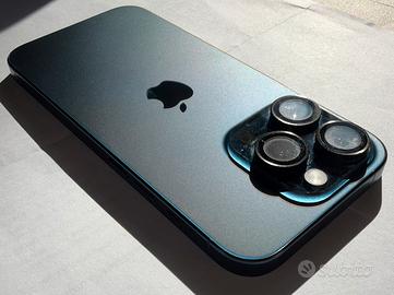 iPhone 15 Pro da 128 GB Titanio Blu