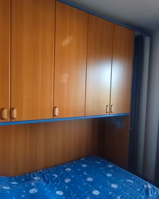 Cameretta completa di letto e scrivania 