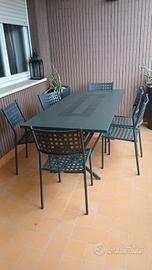 Tavolo + 6 sedie 