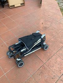 Passeggino pieghevole