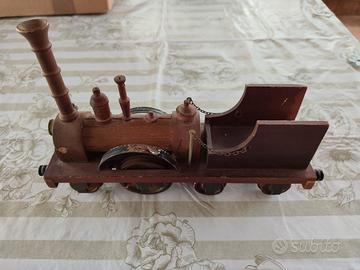 Trenino in legno vintage 