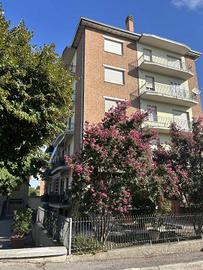 Appartamento di 120 m² con 3 locali e box auto a C