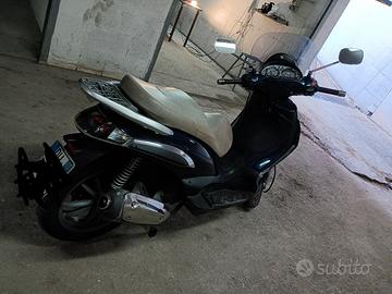 Piaggio Beverly 125