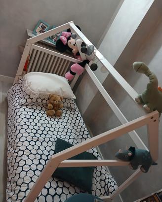 Letto a Casetta Montessoriano Bianco + Materasso