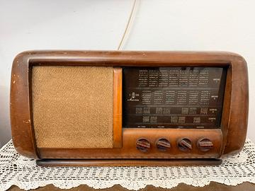 Radio d’epoca Magnadyne S106 - non funzionante