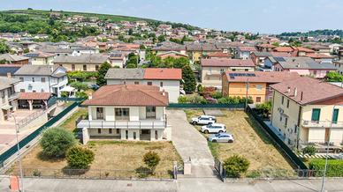 Casa singola a Colognola ai Colli (VR)