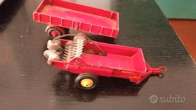 Dinky toys 27C Manure spreaderBudgie Scammel trail