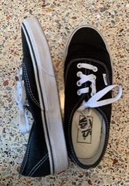Vans nere classiche