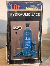 sollevatore idraulico