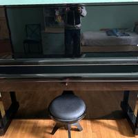 Pianoforte verticale Eterna