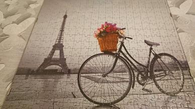 Puzzle Parigi con cornice, già ritagliato