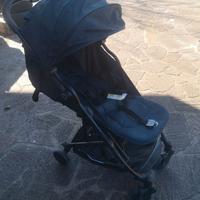Passeggino pieghevole