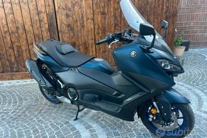 Yamaha TMAX 560 Tech Max