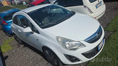 Opel Corsa 1.2 3 porte Edition automatica 2013