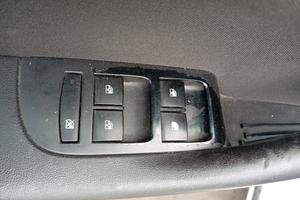 Pulsantiera anteriore sx Opel Zafira c tourer anno