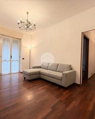 2 LOCALI A MILANO
