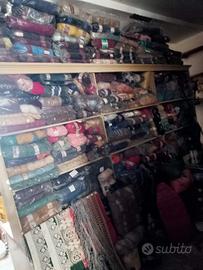 Lana cotone bottoni e filati vari