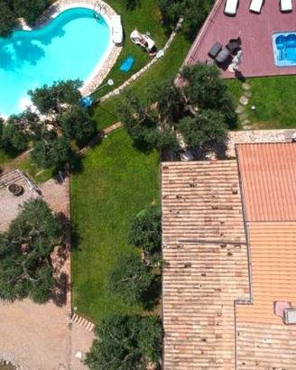 Rustico / Casale di 545 m² con più di 5 locali e b