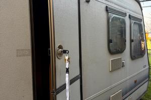 Roulotte Adria Optima 350