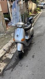 Vespa ET2