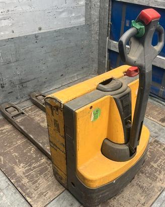 Transpallet elettrico marca Jungherich  EJE116