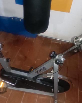 SPIN BIKE