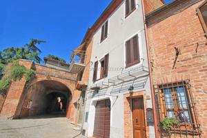 Torrita di Siena (SI), terratetto ristrutturato co