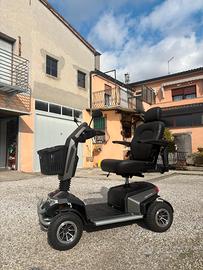 Scooter elettrico per anziani/disabili