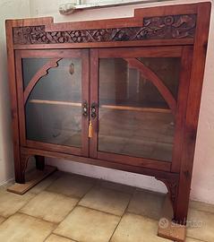 elegante mobile Liberty in ciliegio