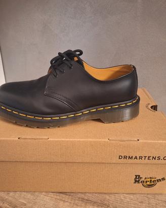 Dr. Martens basse n.39