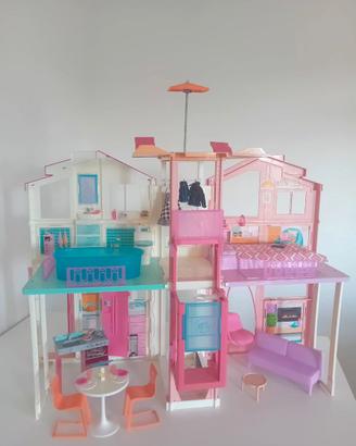 CASA BARBIE con ascensore