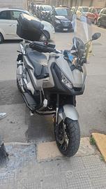 x adv 750 del 2020