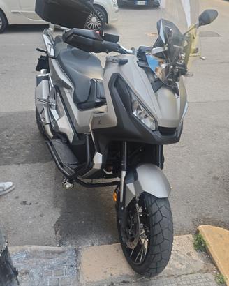 x adv 750 del 2020